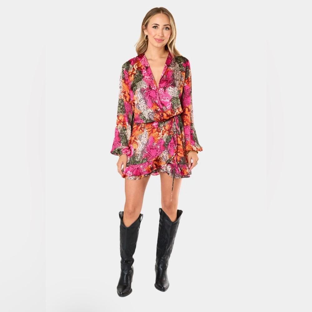 NWT Buddy Love Jace Romper Frio Rive Size Large